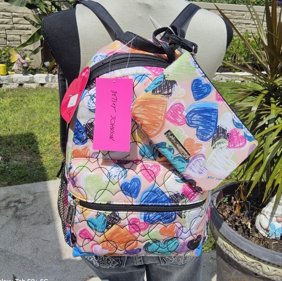 Betsey Johnson Handbags - NWT BETSEY JOHSON MID SIZE BACKPACK w/POUCH